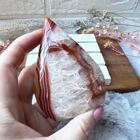 Gorgeous Carnelian Flame - Picture 7 of 8